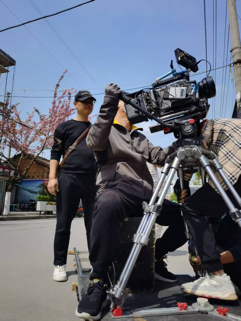 肃宁县广告片拍摄：快消品牌爆款之选，网感内容适配社媒传播！
